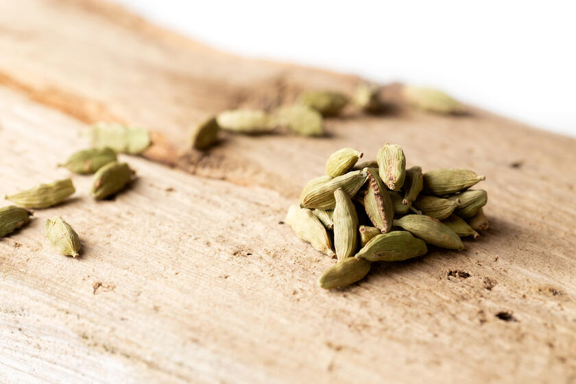 6 x Dehydreret Citronskiver & 3 stk. Kardemommekapsler  (BF 02/24)